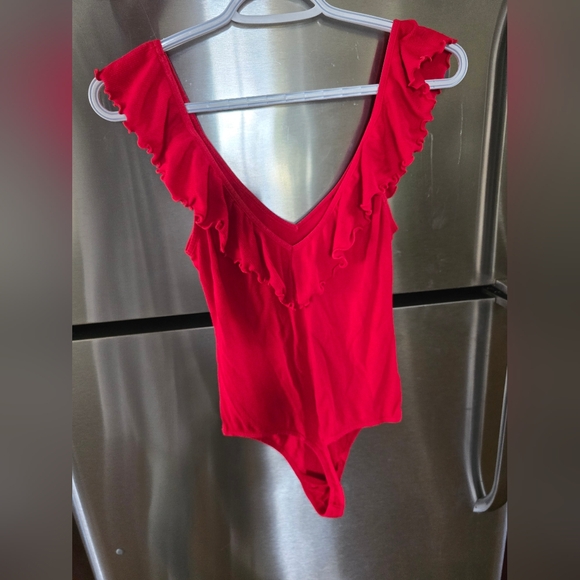 Wilfred Aritzia Thong Ruffled Red Bodysuit - Picture 2 of 3